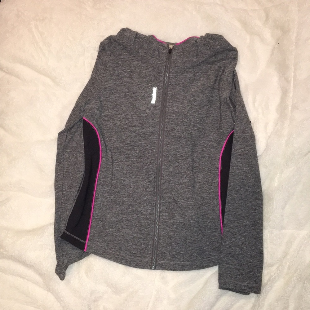 Two-piece running set